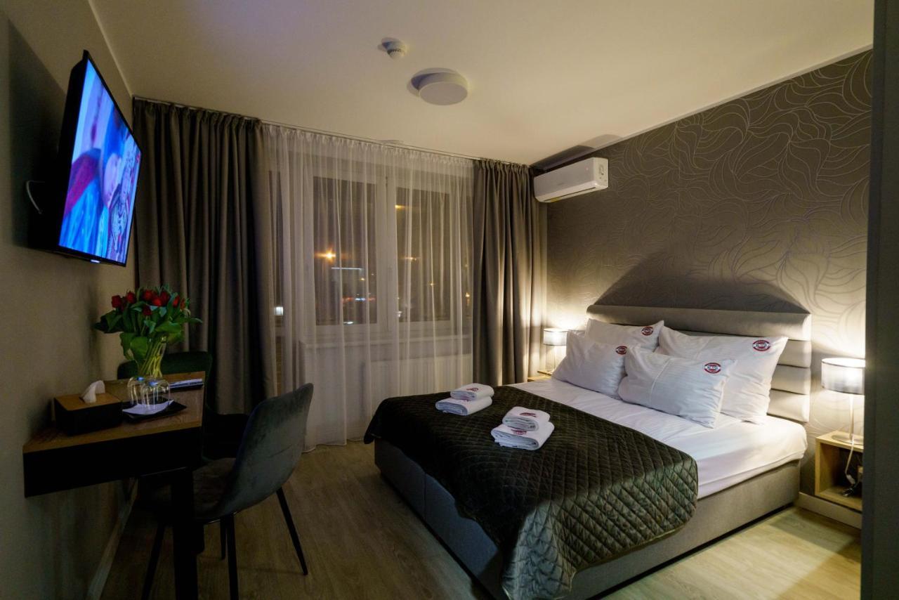 Kamienica No 111A Warsaw Airport Aparthotel Exterior foto