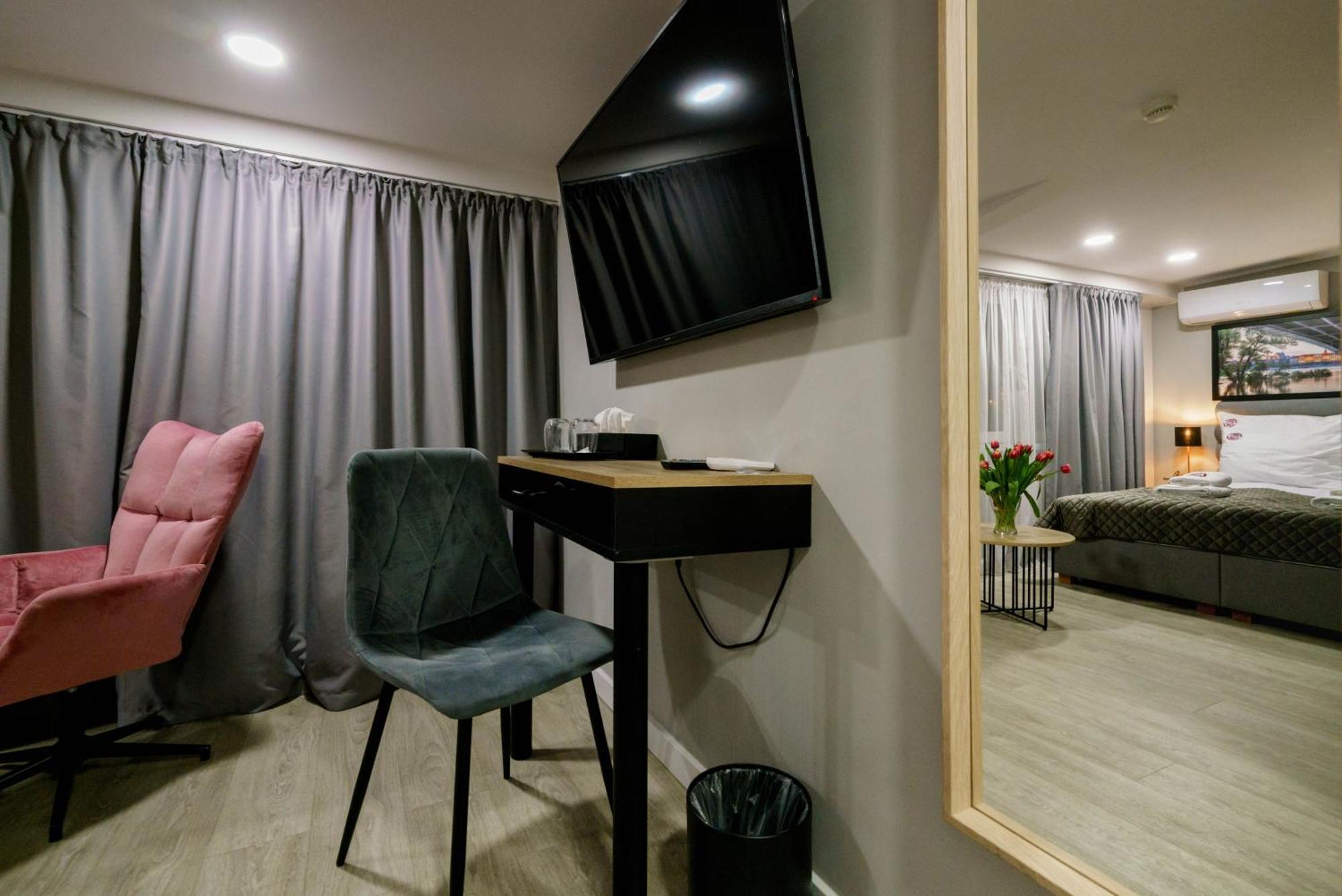 Kamienica No 111A Warsaw Airport Aparthotel Exterior foto